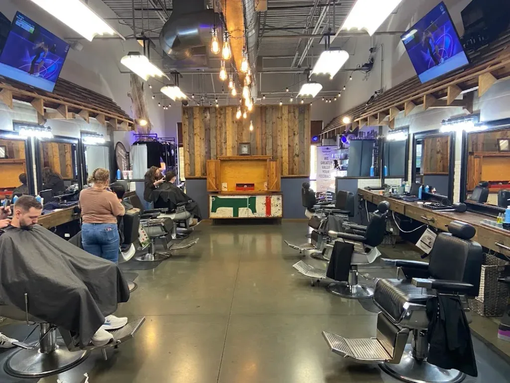 Elephant in the Room Men's Grooming Lounge of Tulsa Men's Haircuts — Barber shop in Tulsa